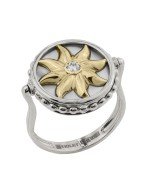 Кольцо из белого золота c бриллиантами, ониксом и перламутром