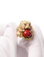 Кольцо из лимонного золота c эмалью