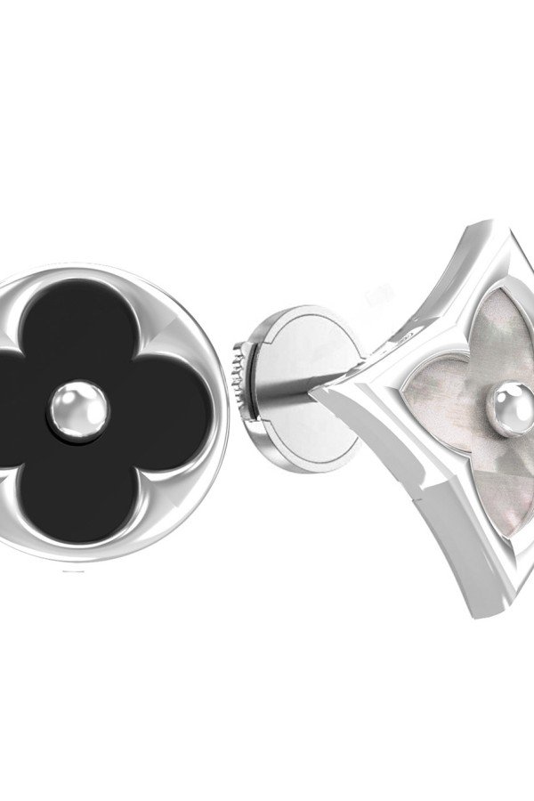 Серьги из белого золота c ониксом и перламутром