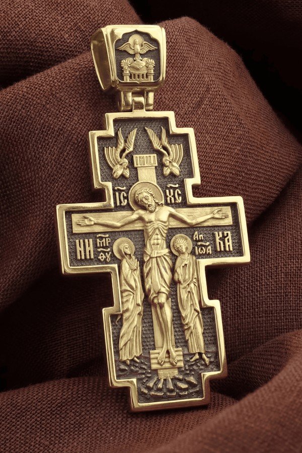 Крест из лимонного золота