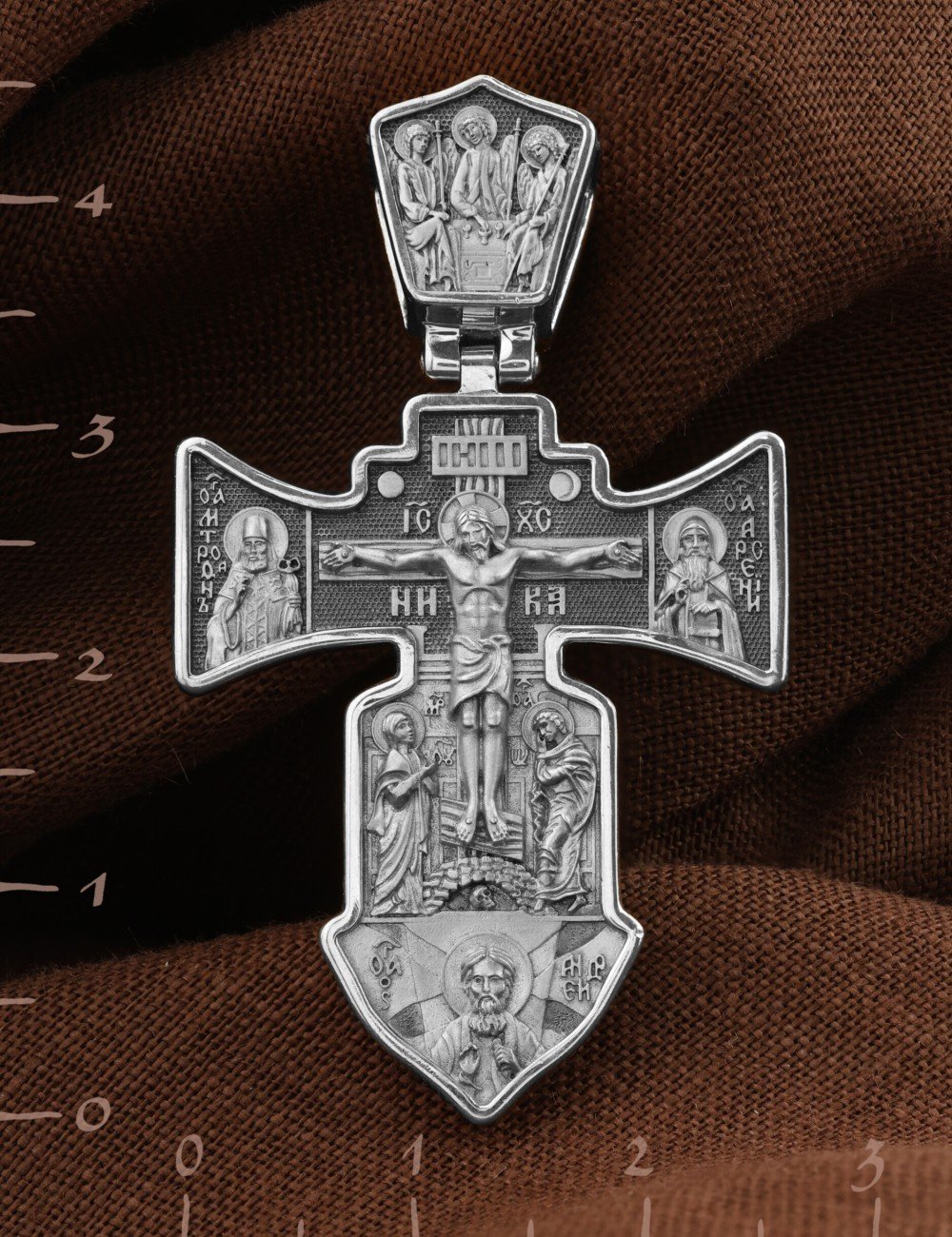 Крест из белого золота