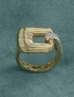 Кольцо из лимонного золота c бриллиантами