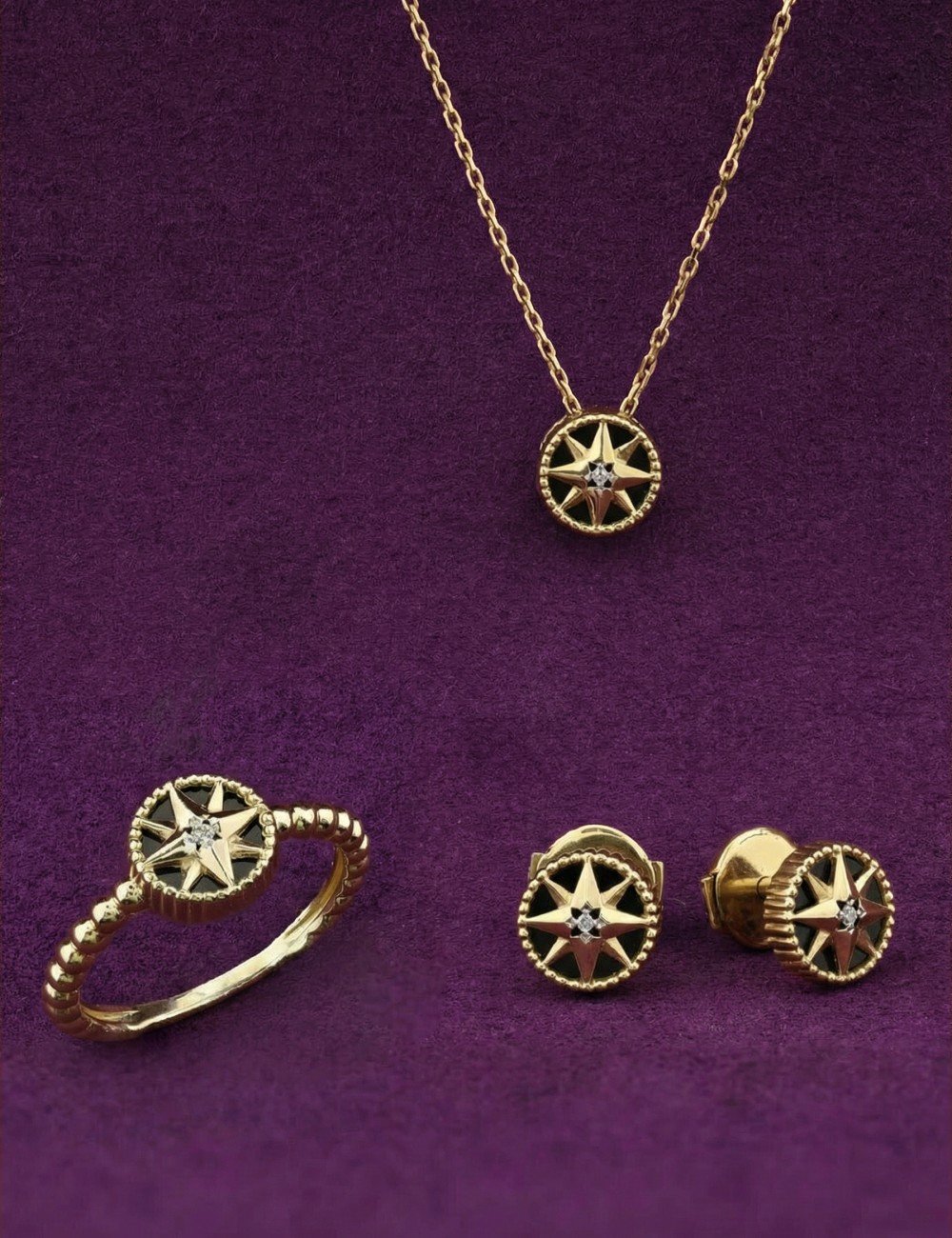 Серьги из лимонного золота c бриллиантами и ониксом