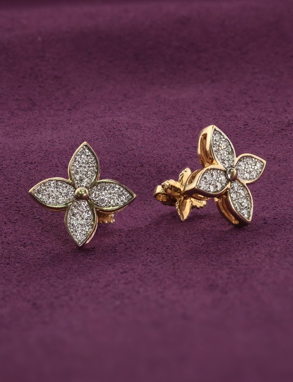 Серьги из золота c бриллиантами