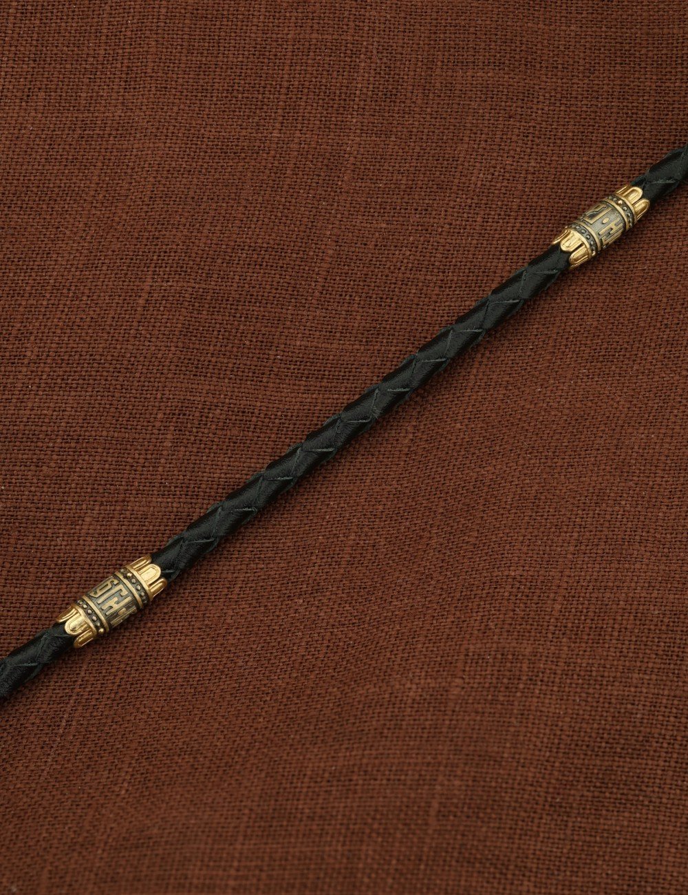 Гайтан из лимонного золота c кожаным шнурком