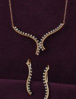 Серьги из золота c бриллиантами