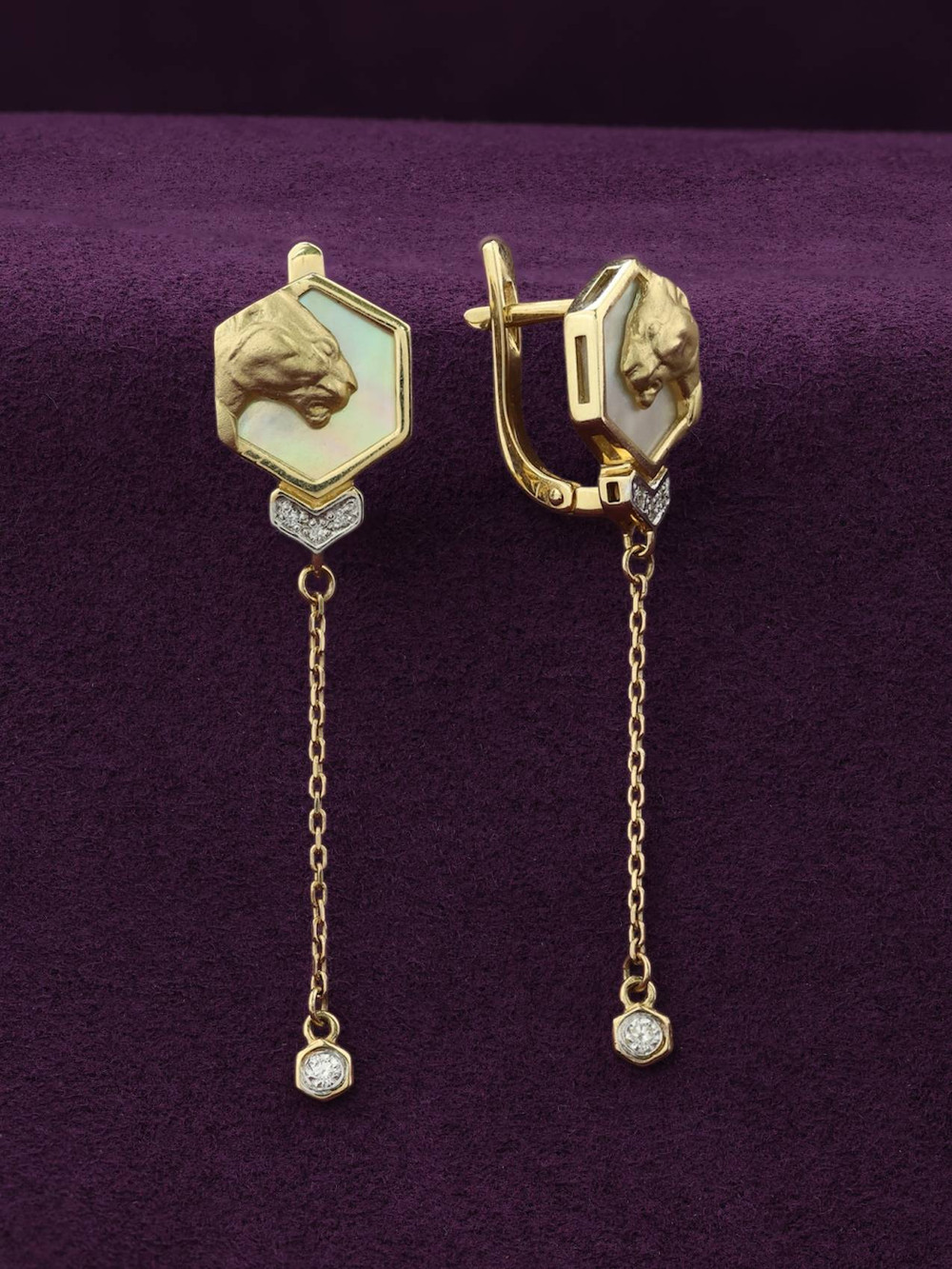 Серьги из лимонного золота 585 пробы c бриллиантами и перламутром