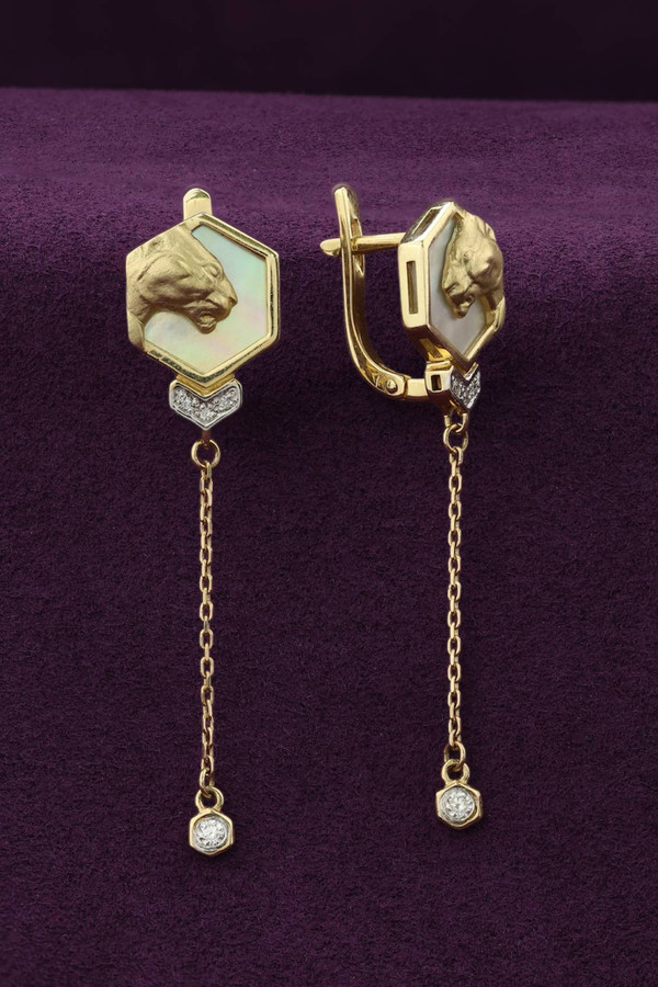 Серьги из лимонного золота 585 пробы c бриллиантами и перламутром