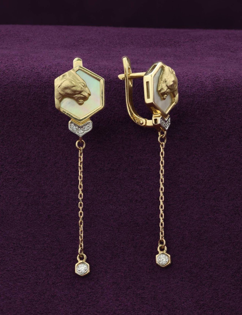 Серьги из лимонного золота c бриллиантами и перламутром