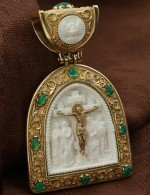 Образок из лимонного золота c эмалью, хризопразом и бивнем мамонта