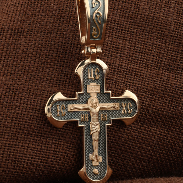 Крест из красного золота 585 пробы