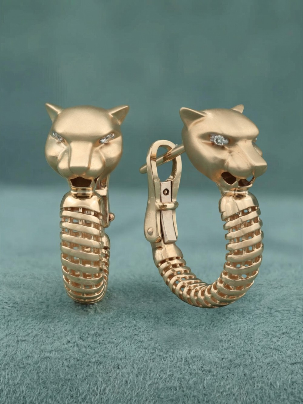 Серьги из красного золота 585 пробы c бриллиантами