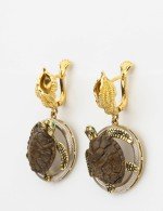 Серьги из лимонного золота c эмалью и железным деревом