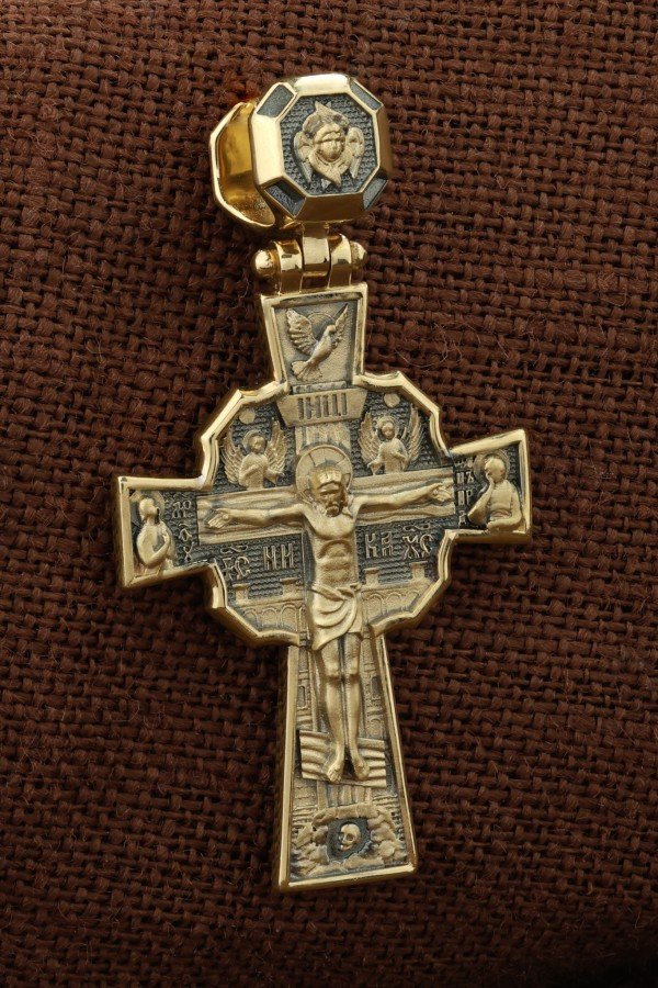 Крест из лимонного золота