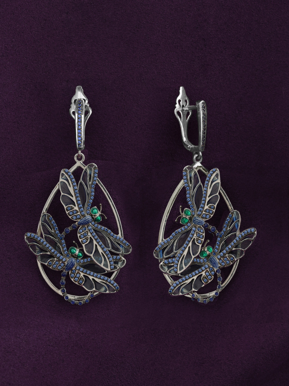 Серьги из белого золота 585 пробы c сапфиром и эмалью