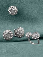 Серьги из белого золота c бриллиантами