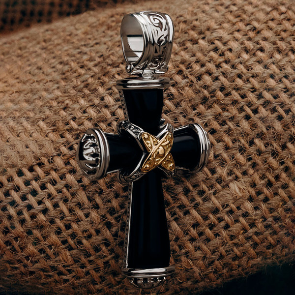 Крест из серебра 925 пробы и золота 750 пробы c ониксом и рубином