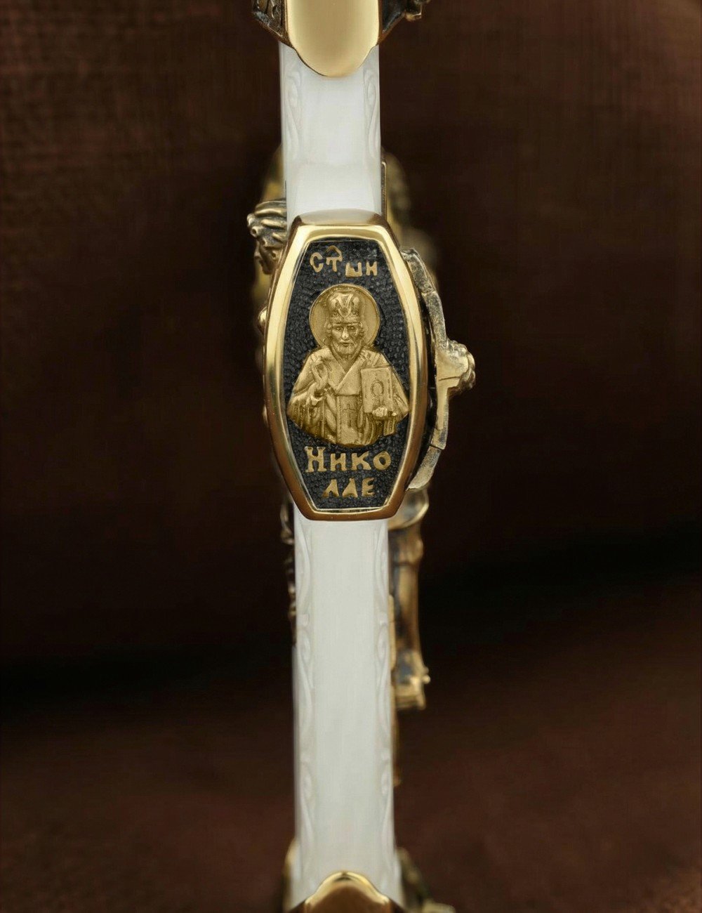 Крест из лимонного золота c бивнем мамонта