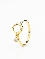 Кольцо из лимонного золота c бриллиантами и перламутром