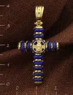 Крест из лимонного золота c лазуритом