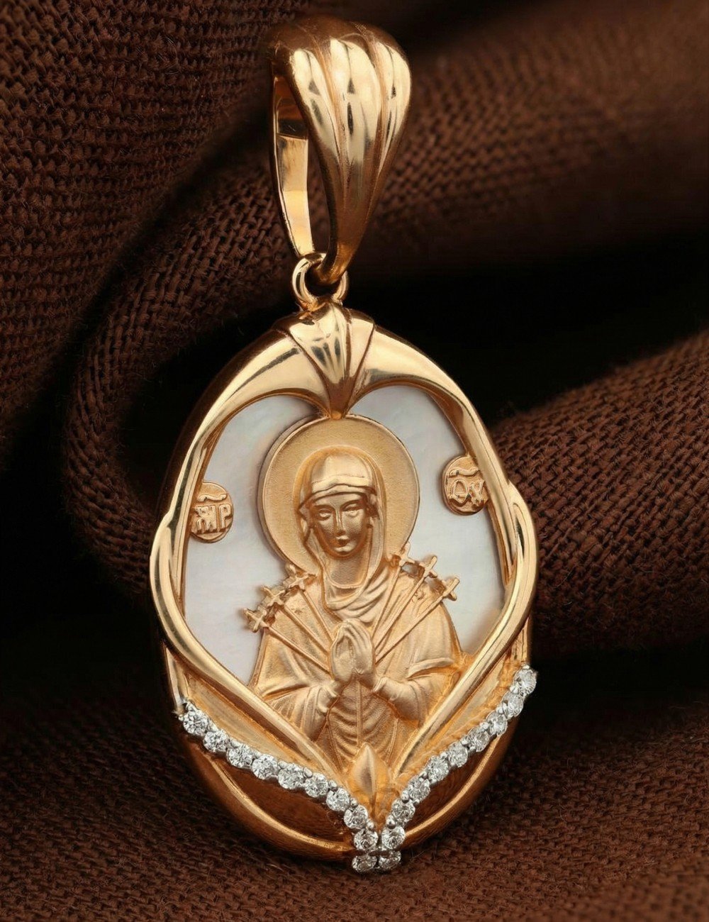 Образок из золота c бриллиантами и перламутром