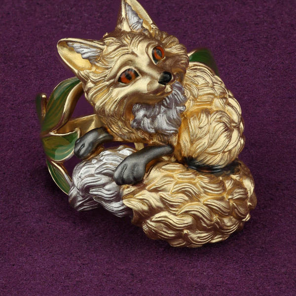 Кольцо из лимонного золота 585 пробы c эмалью