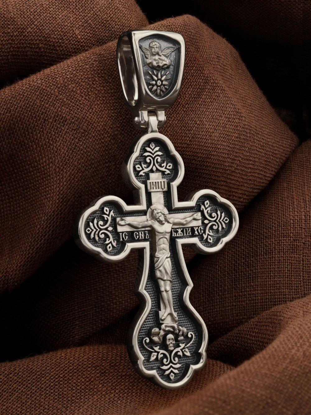Крест из белого золота