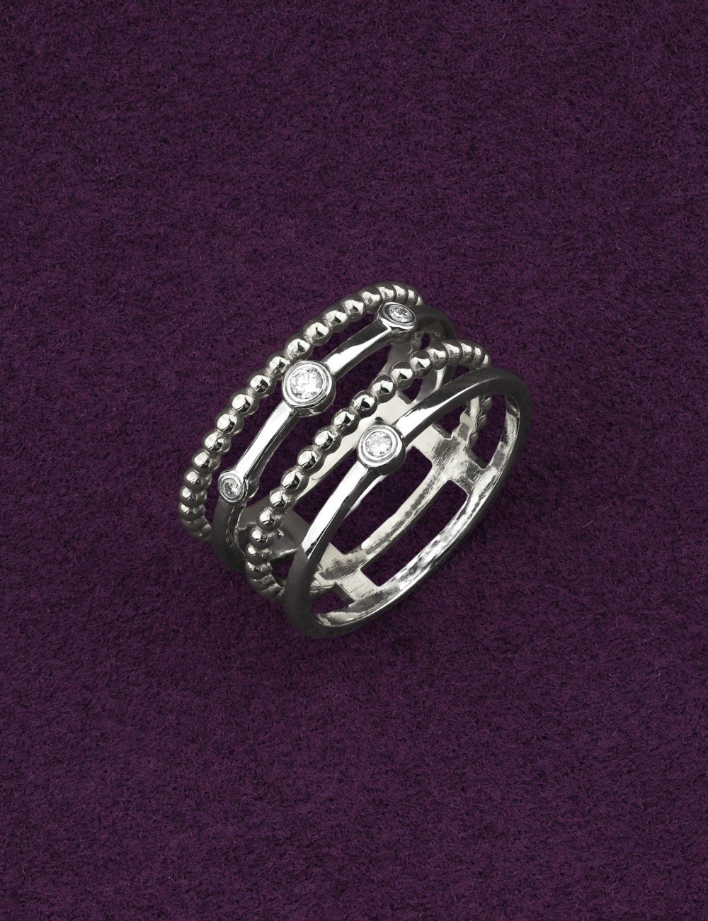 Кольцо из белого золота c бриллиантами