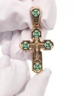 Крест из лимонного золота c эмалью и хризопразом