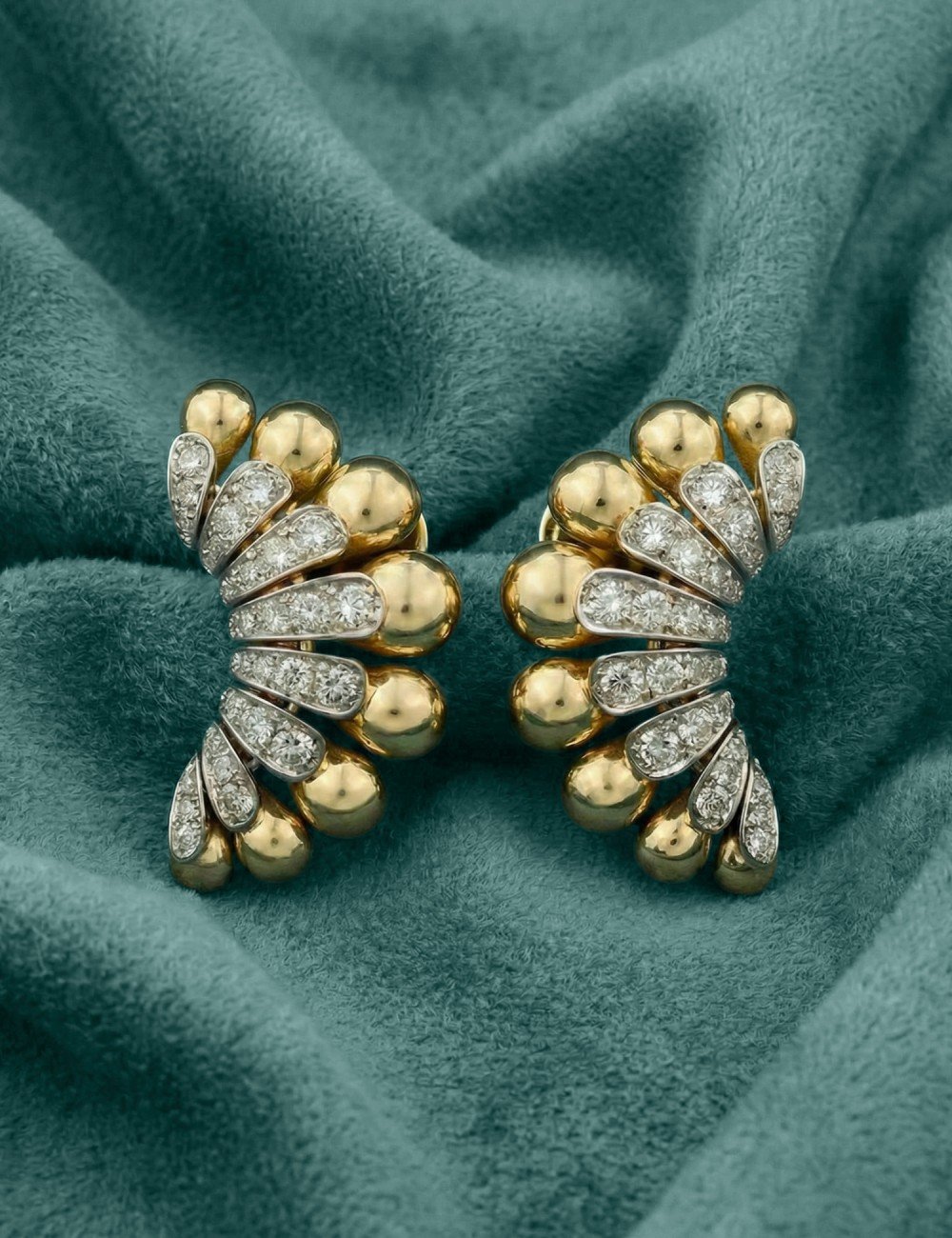 Серьги из лимонного золота c бриллиантами