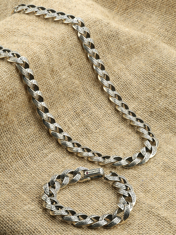 Браслет из серебра 925 пробы c рубином