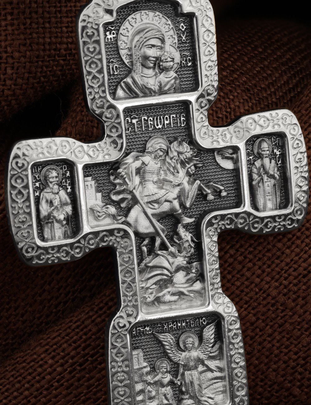 Крест из белого золота