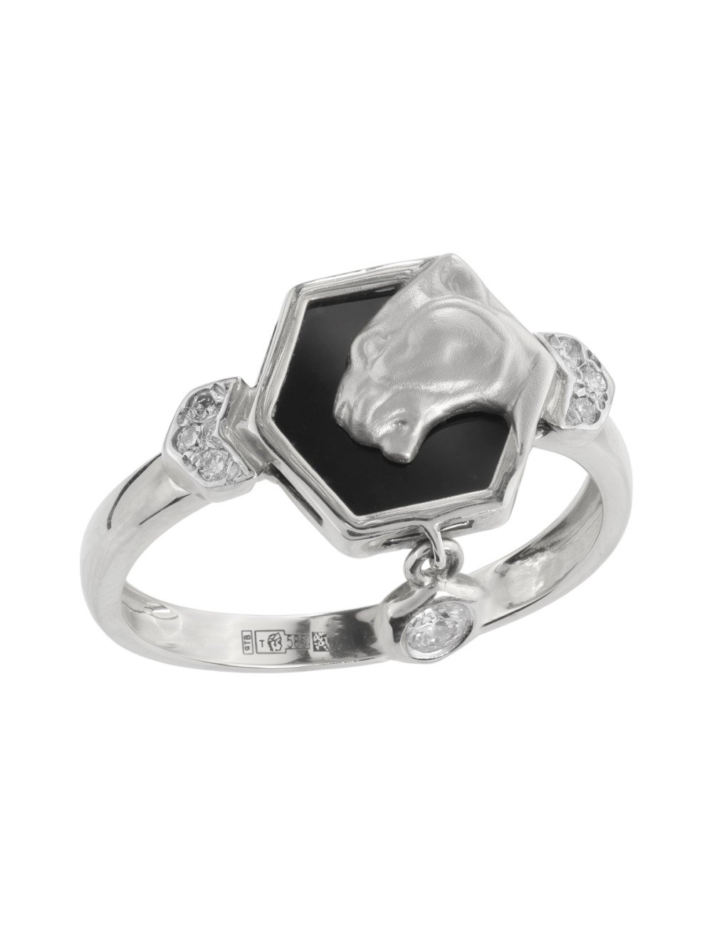 Кольцо из белого золота c бриллиантами и ониксом
