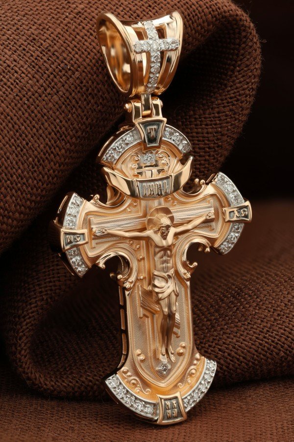 Крест из золота c бриллиантами