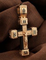 Крест из золота c эмалью, ониксом и эбеновым деревом