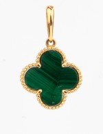 Подвеска из золота c малахитом