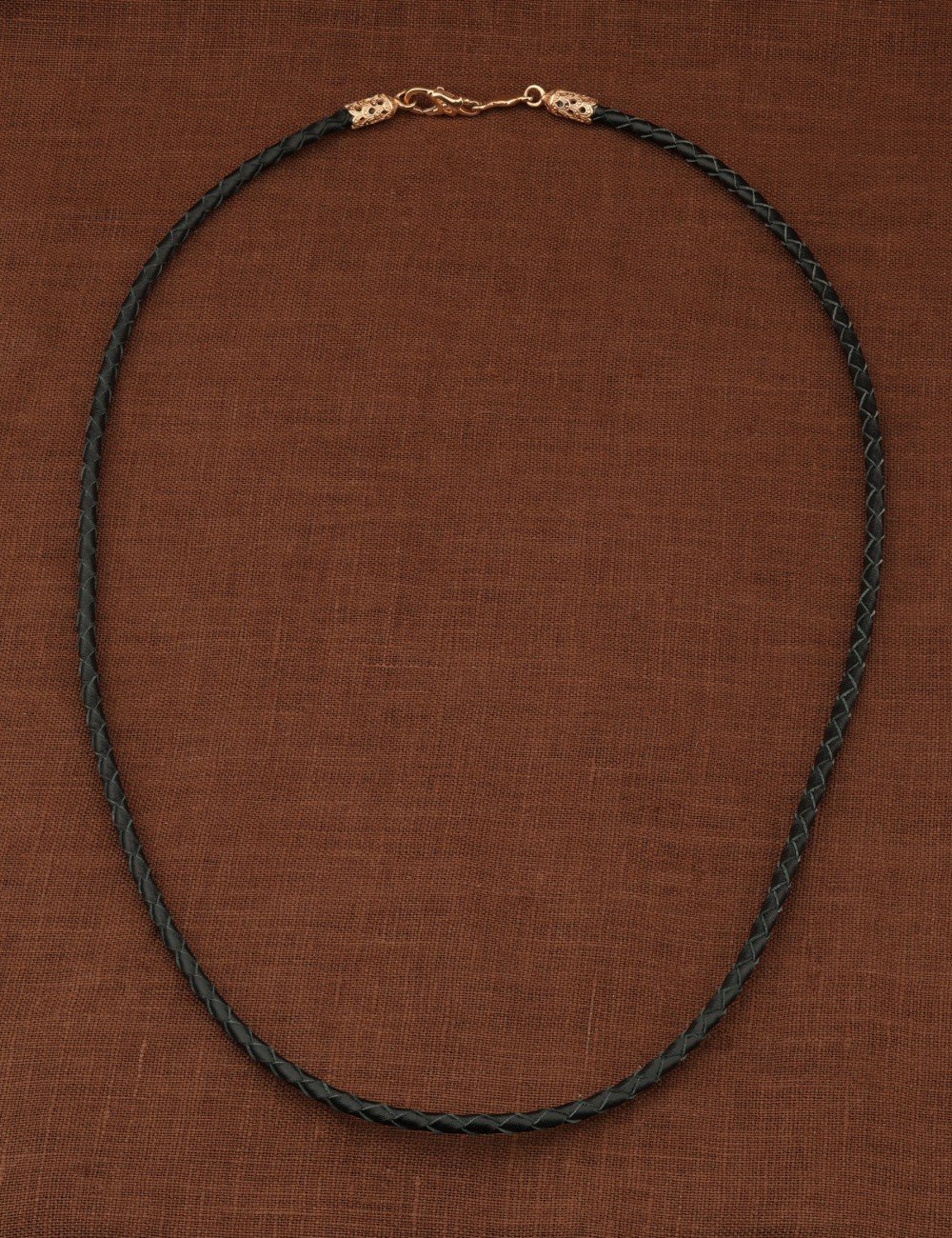 Гайтан из золота c кожаным шнурком