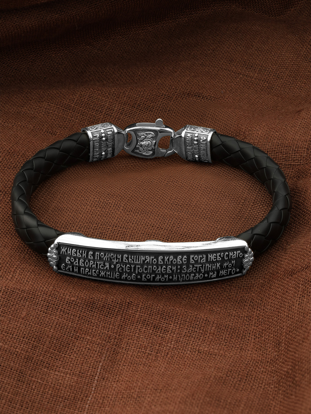 Браслет из белого золота 585 пробы c шнурком