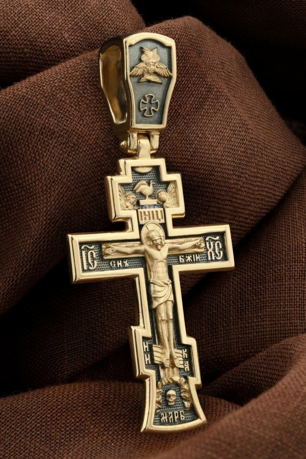 Крест из лимонного золота