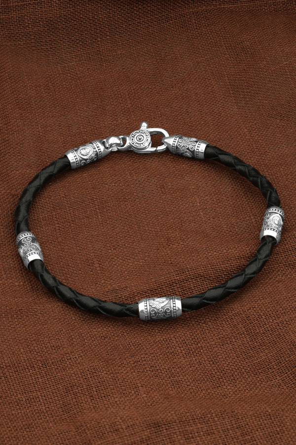 Браслет-шнурок из белого золота 585 пробы c кожаным шнурком