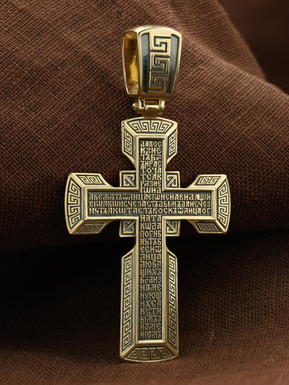 Крест из лимонного золота 585 пробы