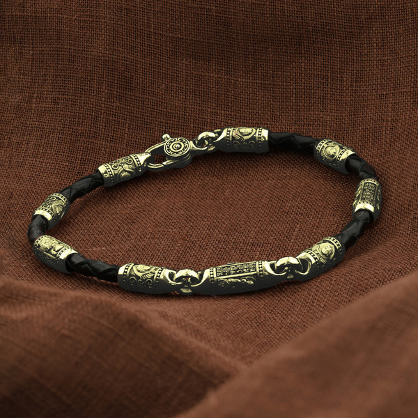 Браслет-шнурок из лимонного золота 585 пробы c кожаным шнурком