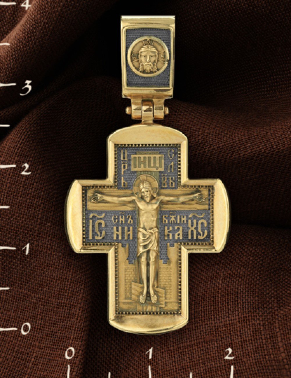 Крест из лимонного золота