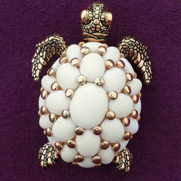 Брошь-подвеска из красного золота 585 пробы c эмалью и бивнем мамонта