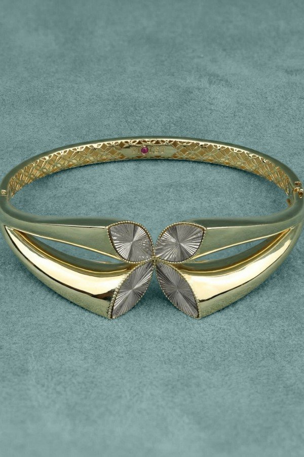 Браслет из лимонного золота c рубином