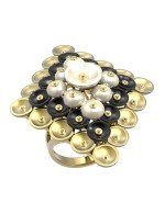 Кольцо из лимонного золота c ониксом и перламутром