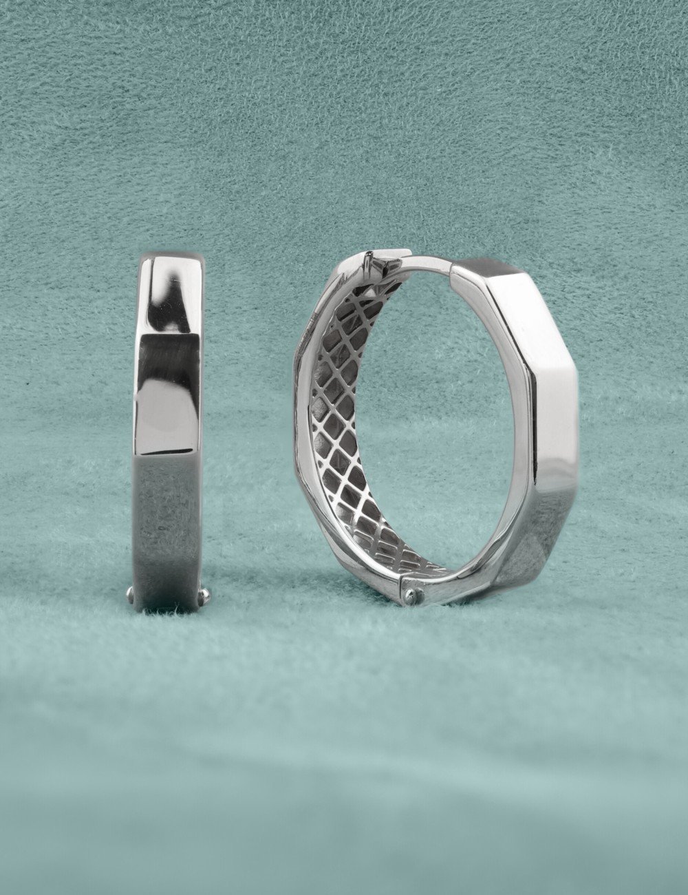 Серьги из белого золота