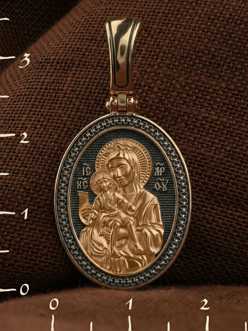 Нательная икона из красного золота 585 пробы