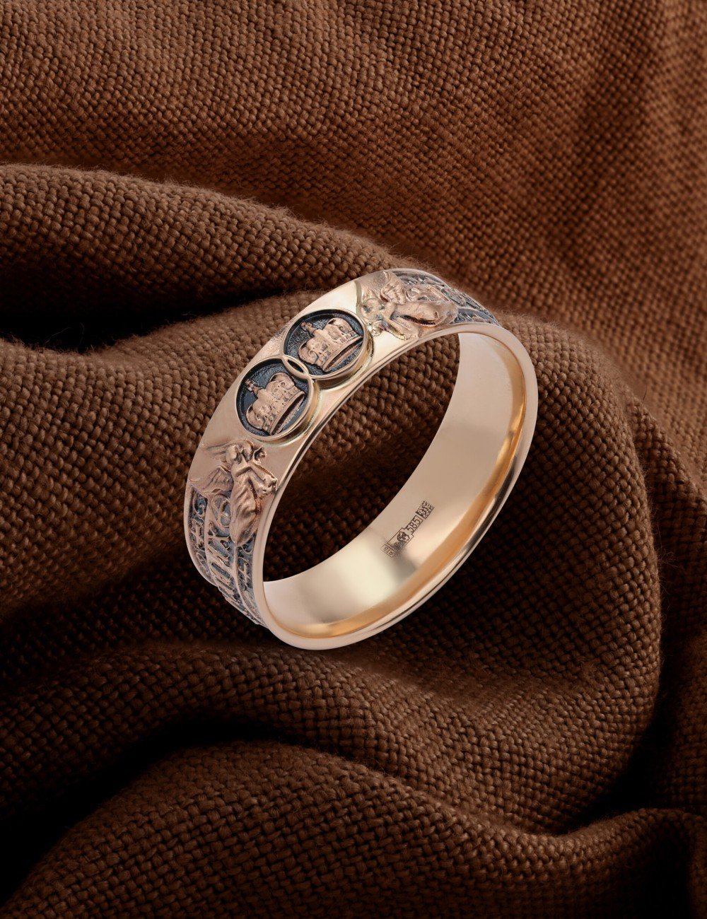 Кольцо из золота