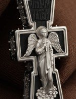 Крест из белого золота c эбеновым деревом